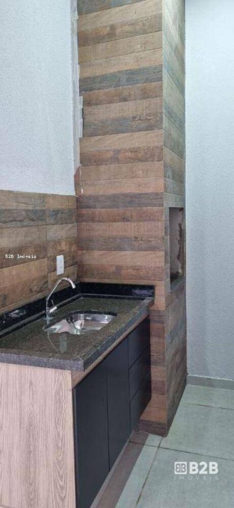 Casa à venda com 3 quartos, 140m² - Foto 4
