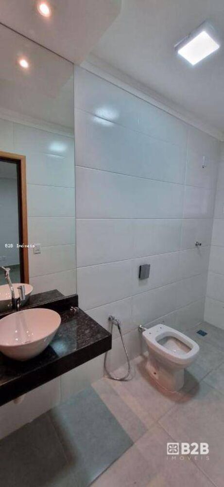 Casa à venda com 3 quartos, 140m² - Foto 7