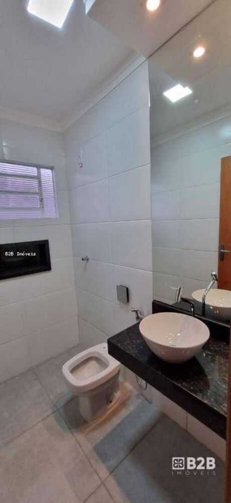 Casa à venda com 3 quartos, 140m² - Foto 8