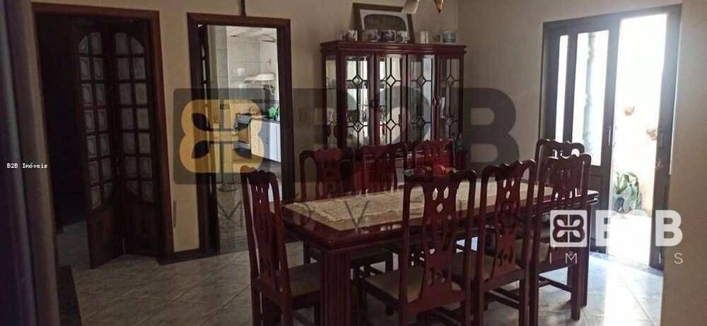 Casa, 3 quartos, 369 m² - Foto 4