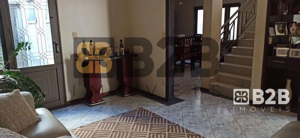 Casa, 3 quartos, 369 m² - Foto 1