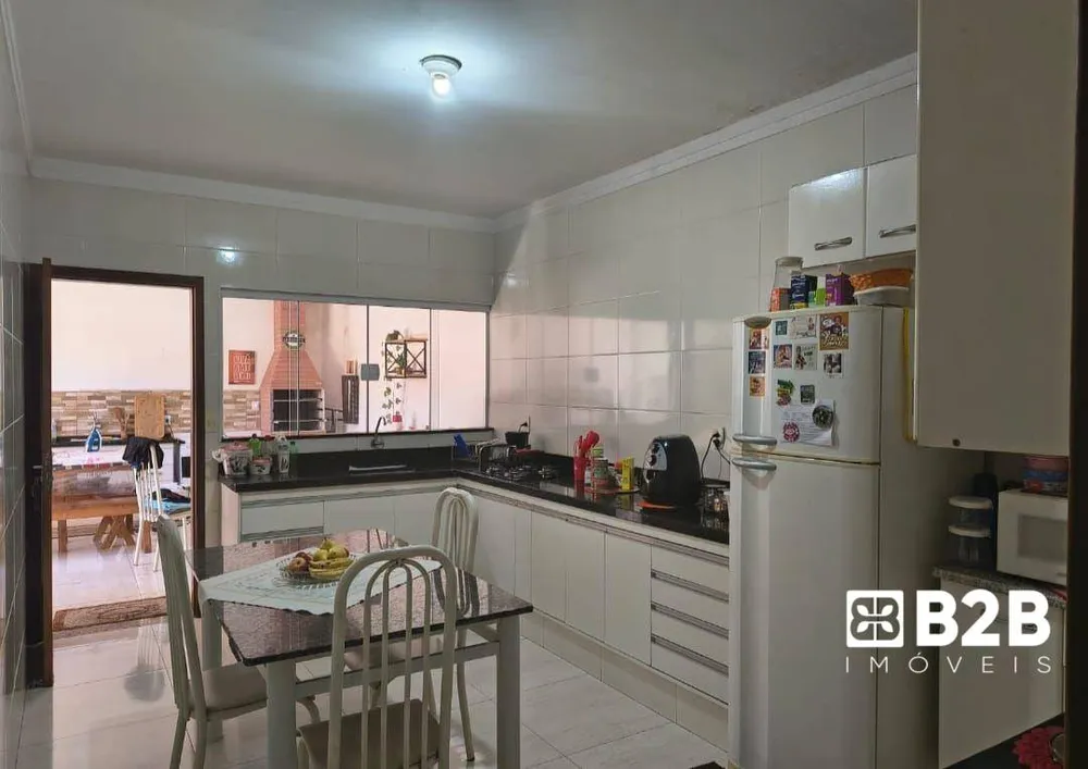 Casa, 2 quartos, 160 m² - Foto 1