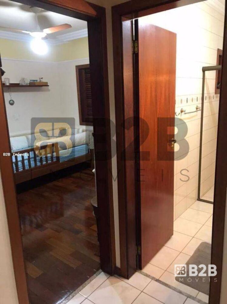 Casa, 3 quartos, 215 m² - Foto 8