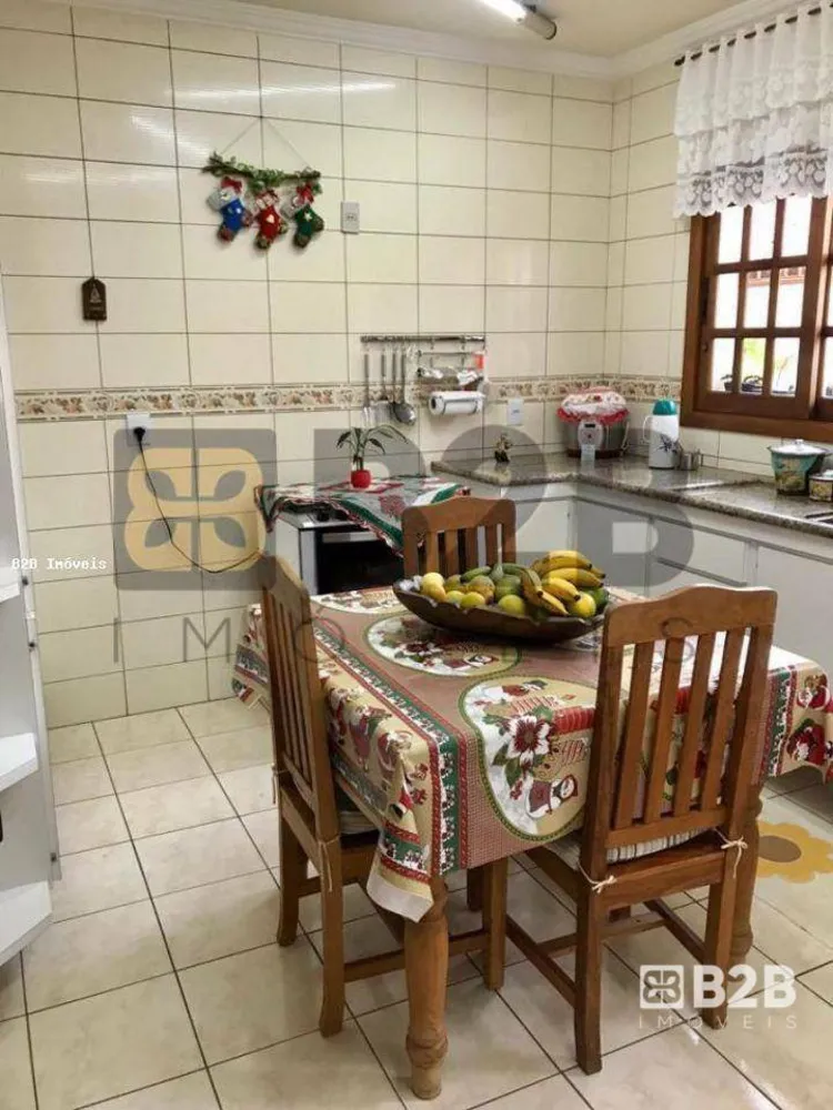 Casa, 3 quartos, 215 m² - Foto 11