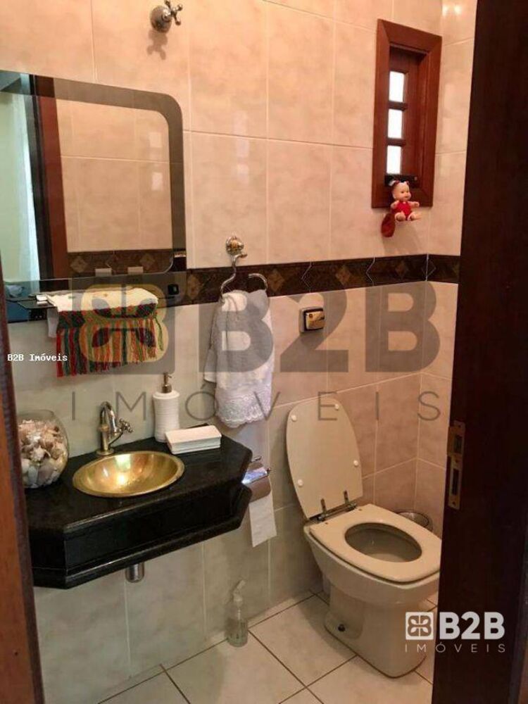 Casa, 3 quartos, 215 m² - Foto 5