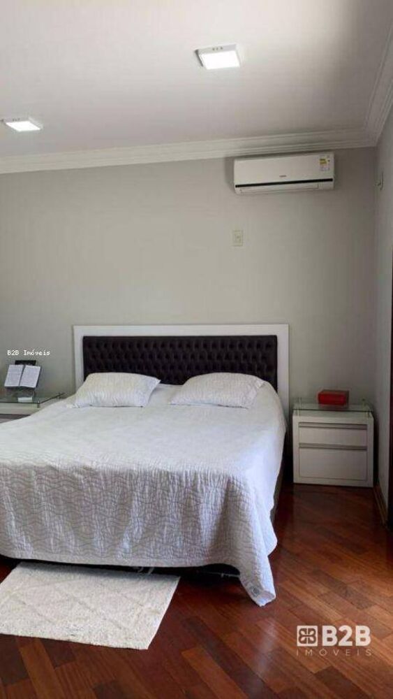 Casa, 4 quartos, 315 m² - Foto 4