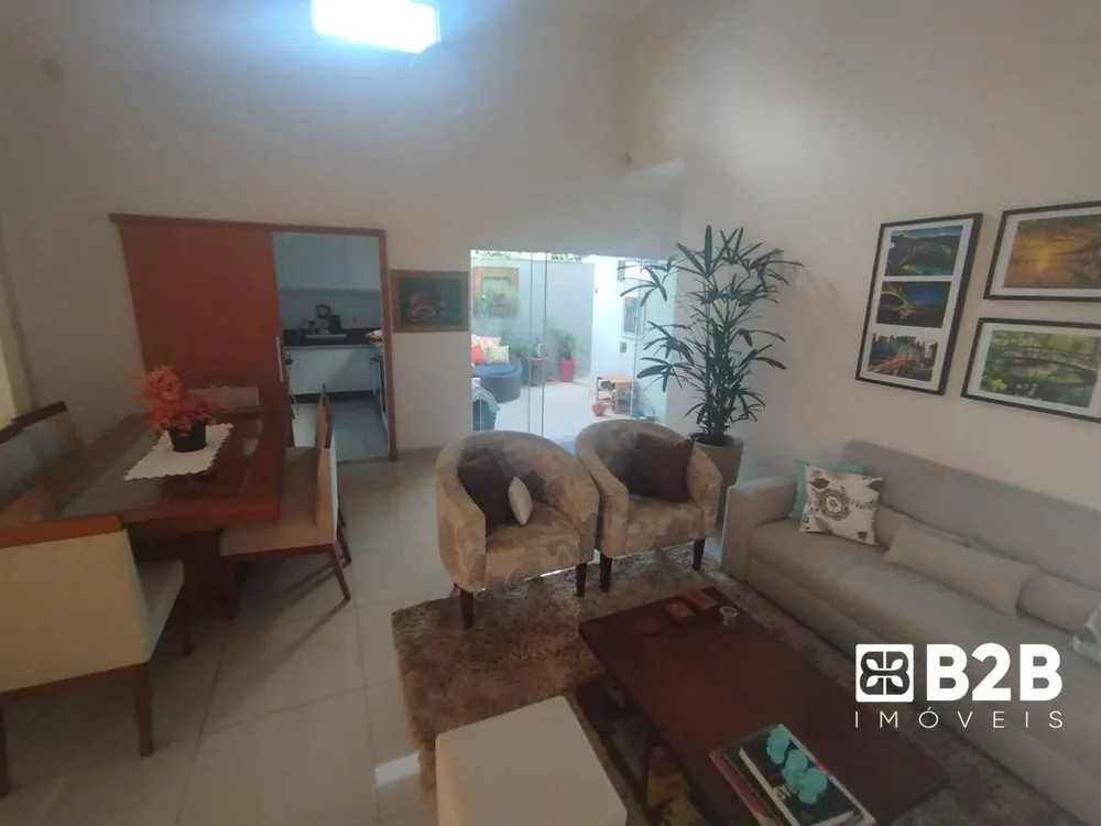 Casa, 3 quartos, 175 m² - Foto 1