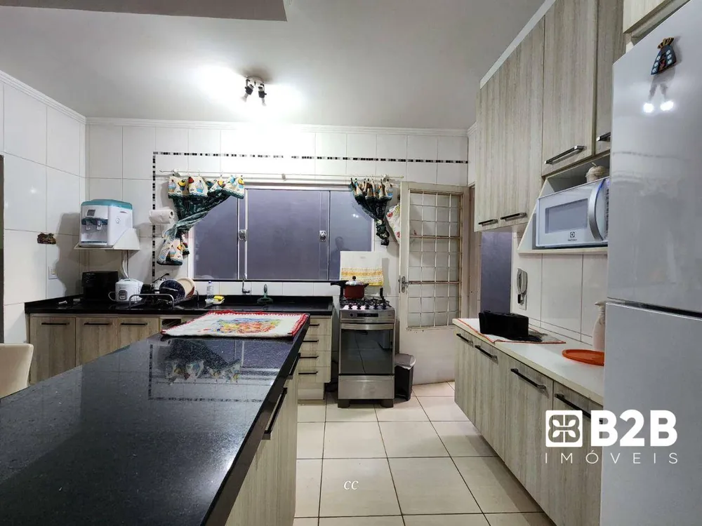 Casa, 2 quartos, 180 m² - Foto 4