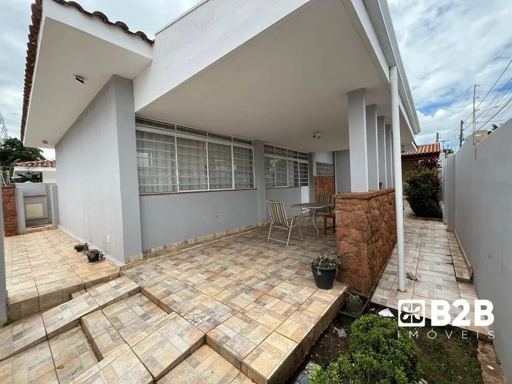 Casa, 3 quartos, 191 m² - Foto 1