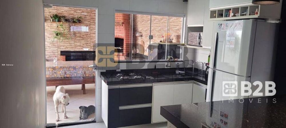 Casa, 2 quartos, 145 m² - Foto 1