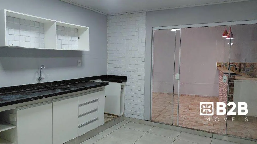 Casa, 3 quartos, 156 m² - Foto 2