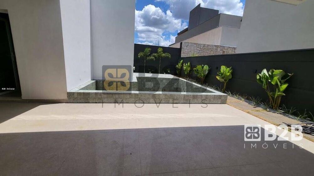 Casa de Condomínio à venda com 3 quartos, 250m² - Foto 14
