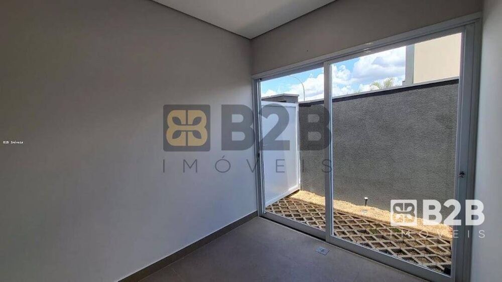 Casa de Condomínio à venda com 3 quartos, 250m² - Foto 3