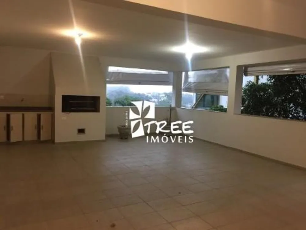 Casa, 3 quartos, 266 m² - Foto 1
