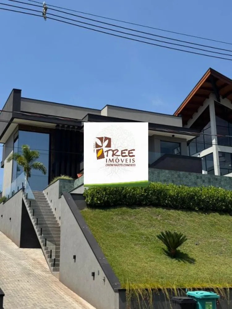 Sobrado, 8 quartos, 375 m² - Foto 1