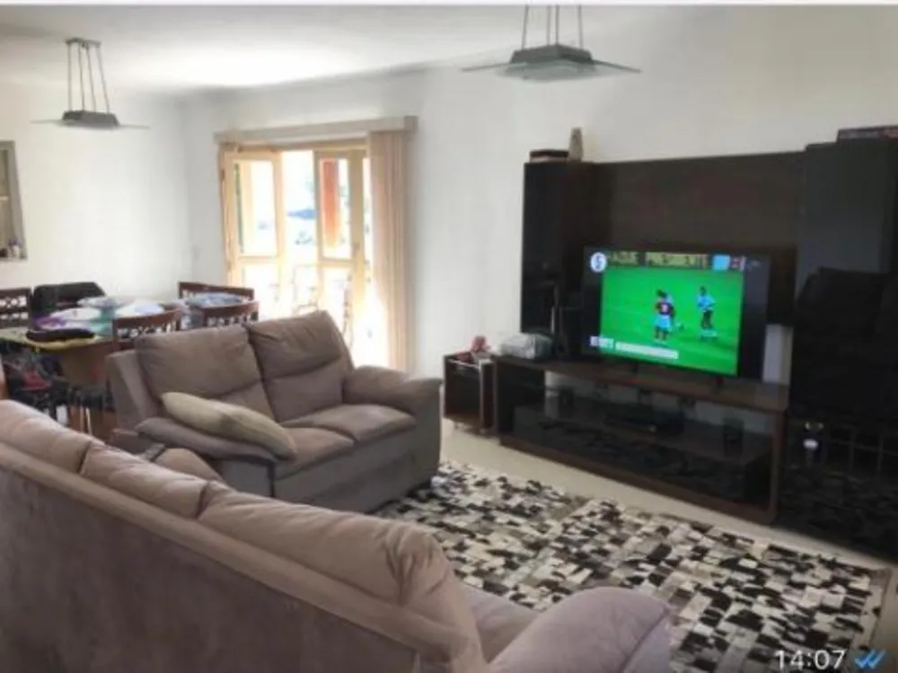 Sobrado, 10 quartos, 370 m² - Foto 1