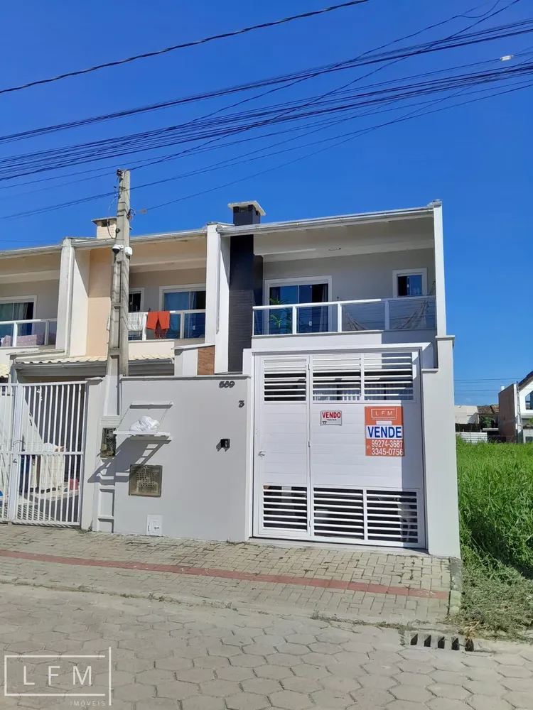 Casa, 3 quartos, 106 m² - Foto 1