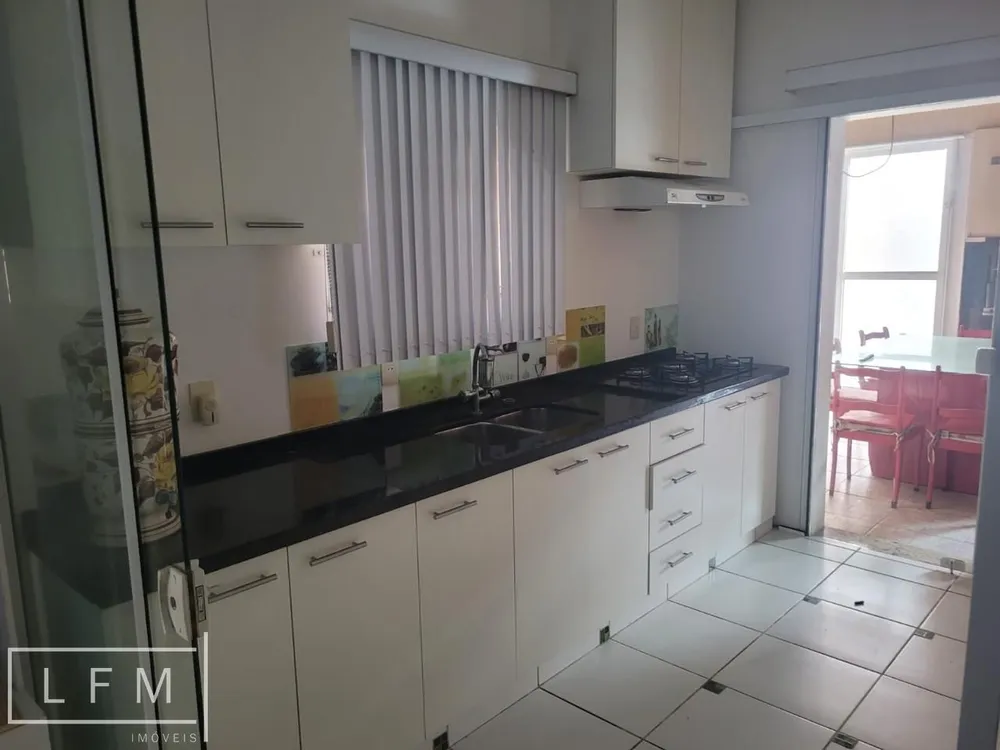 Casa, 3 quartos, 300 m² - Foto 3