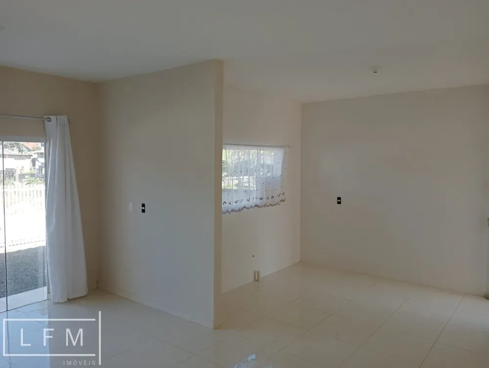 Casa, 2 quartos, 70 m² - Foto 1