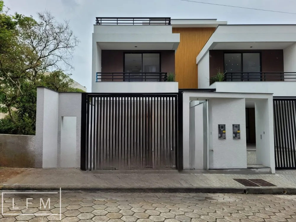 Sobrado, 3 quartos, 238 m² - Foto 2