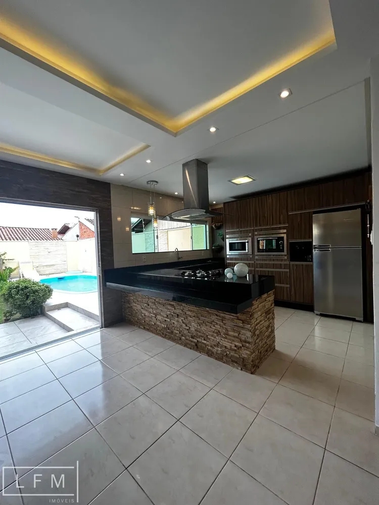Casa, 3 quartos, 353 m² - Foto 2