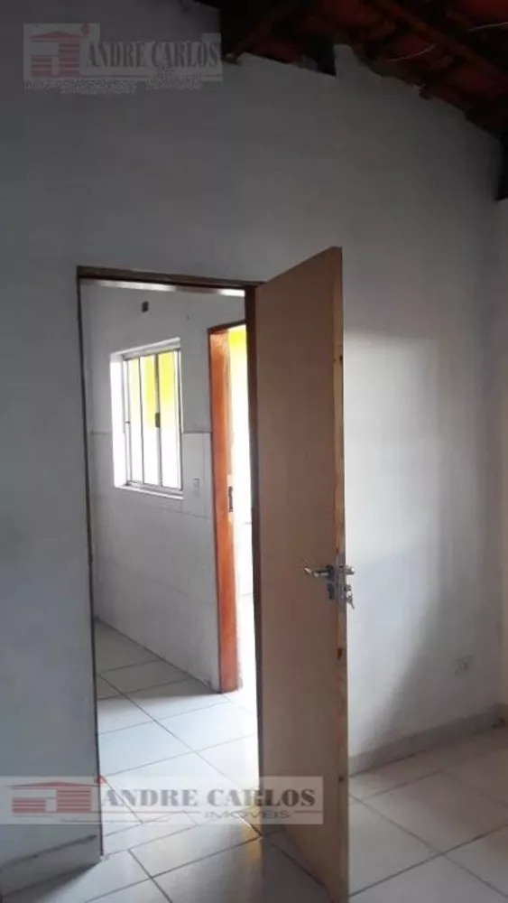 Casa para alugar com 1 quarto, 50m² - Foto 3