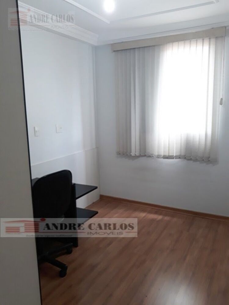 Apartamento para alugar com 3 quartos, 90m² - Foto 4