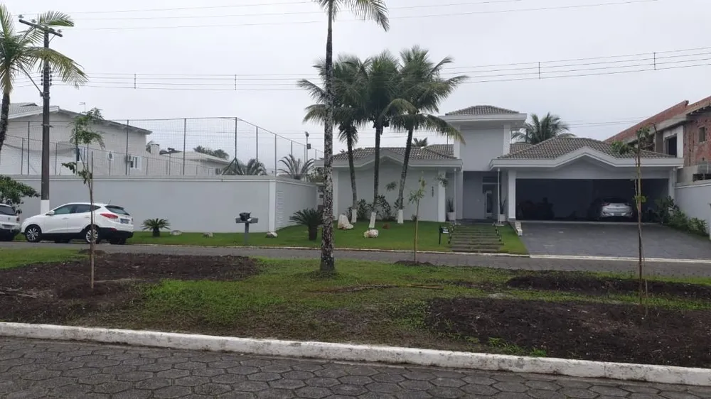 Casa, 7 quartos, 628 m² - Foto 2