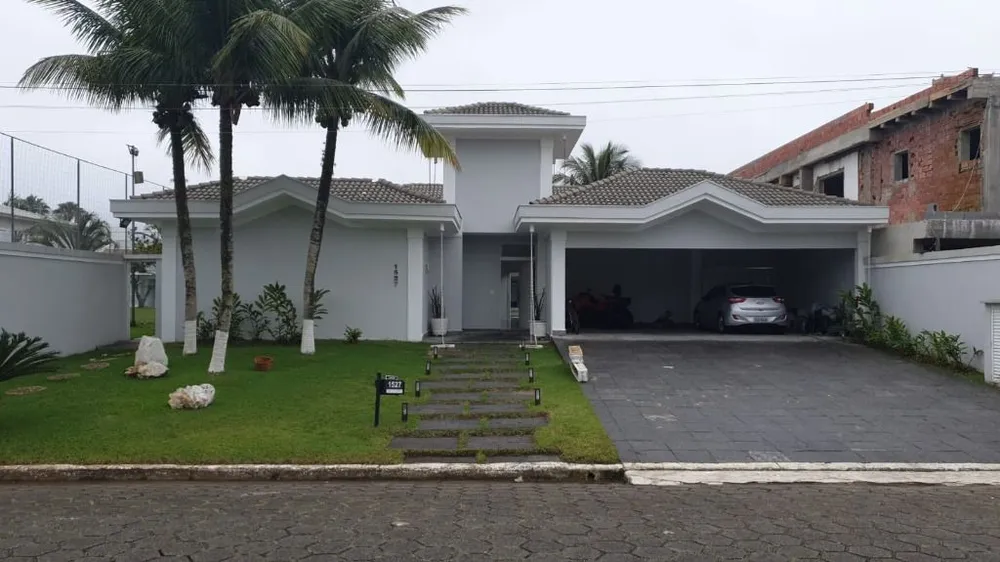 Casa, 7 quartos, 628 m² - Foto 1