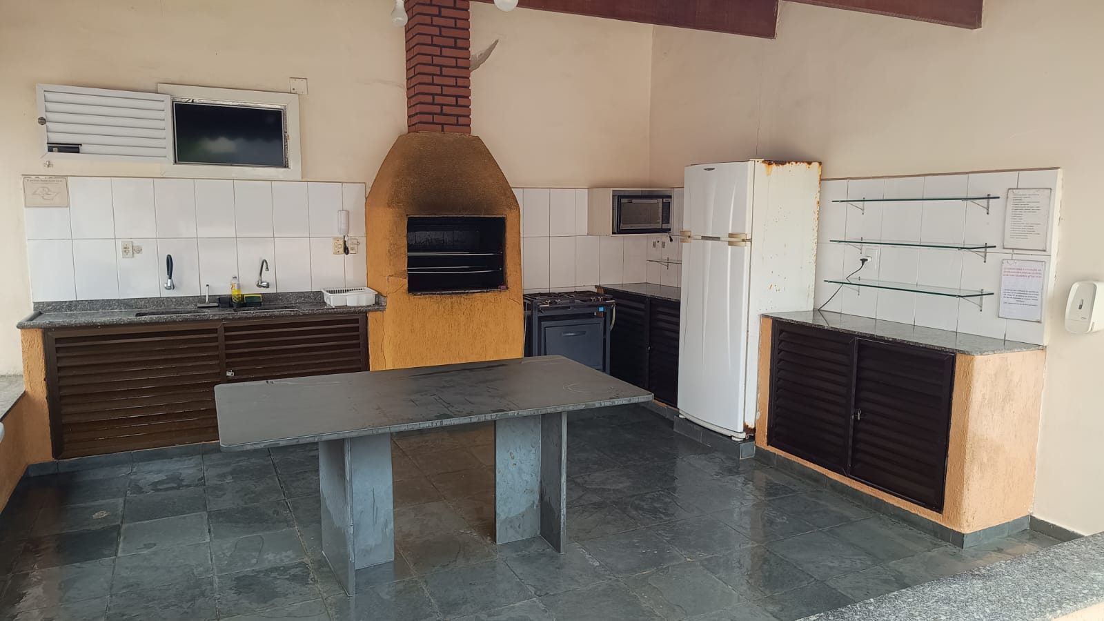 Apartamento à venda com 1 quarto, 70m² - Foto 4