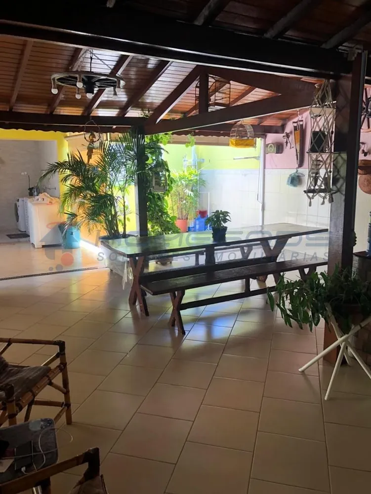 Casa, 3 quartos, 190 m² - Foto 1