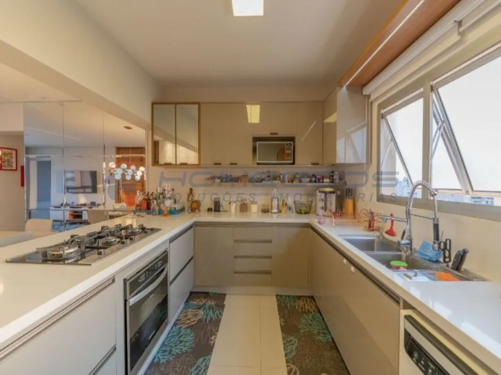 Cobertura, 3 quartos, 240 m² - Foto 2