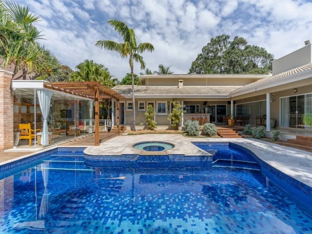 Casa, 6 quartos, 1259 m² - Foto 1
