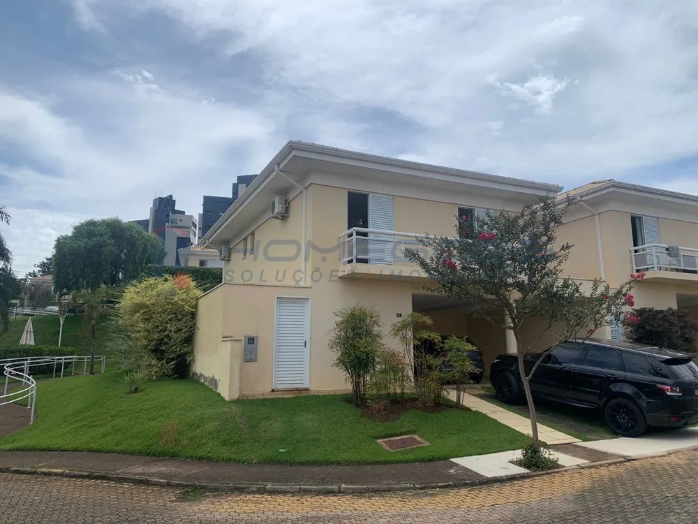 Sobrado, 3 quartos, 331 m² - Foto 1