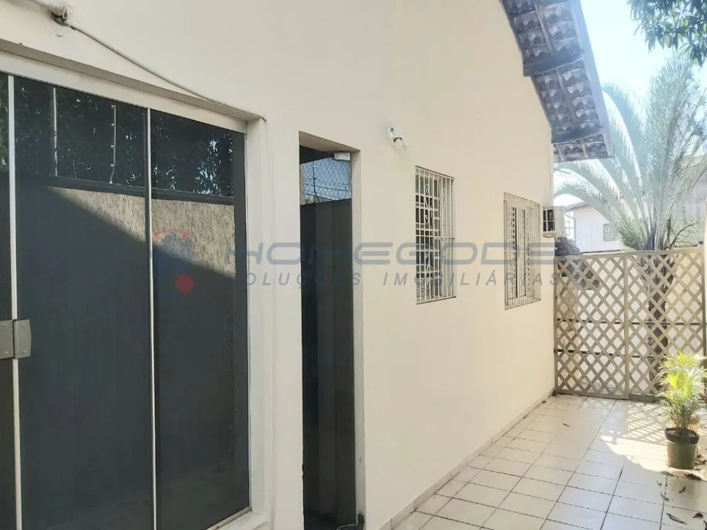 Casa, 4 quartos, 253 m² - Foto 2