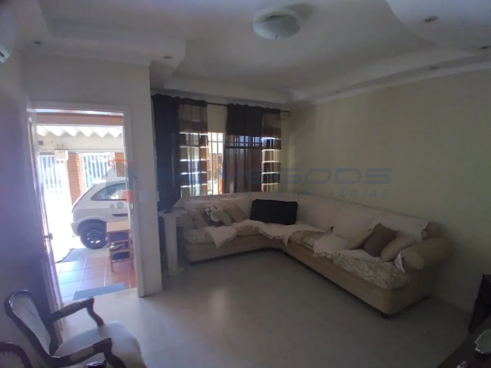 Casa, 3 quartos, 228 m² - Foto 4