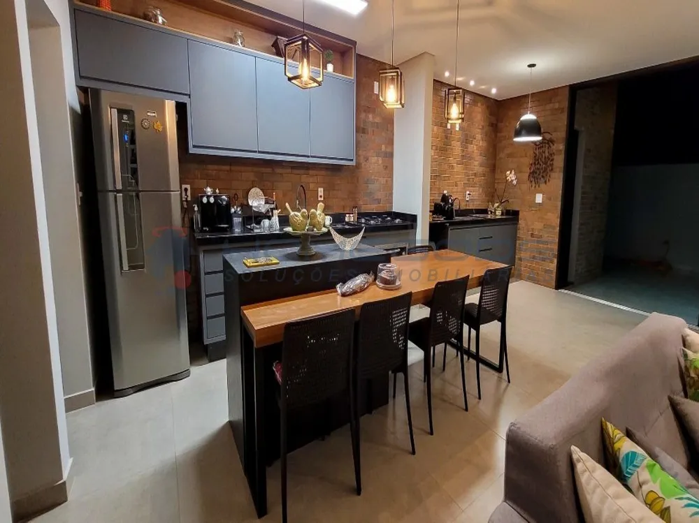 Casa, 3 quartos, 200 m² - Foto 3