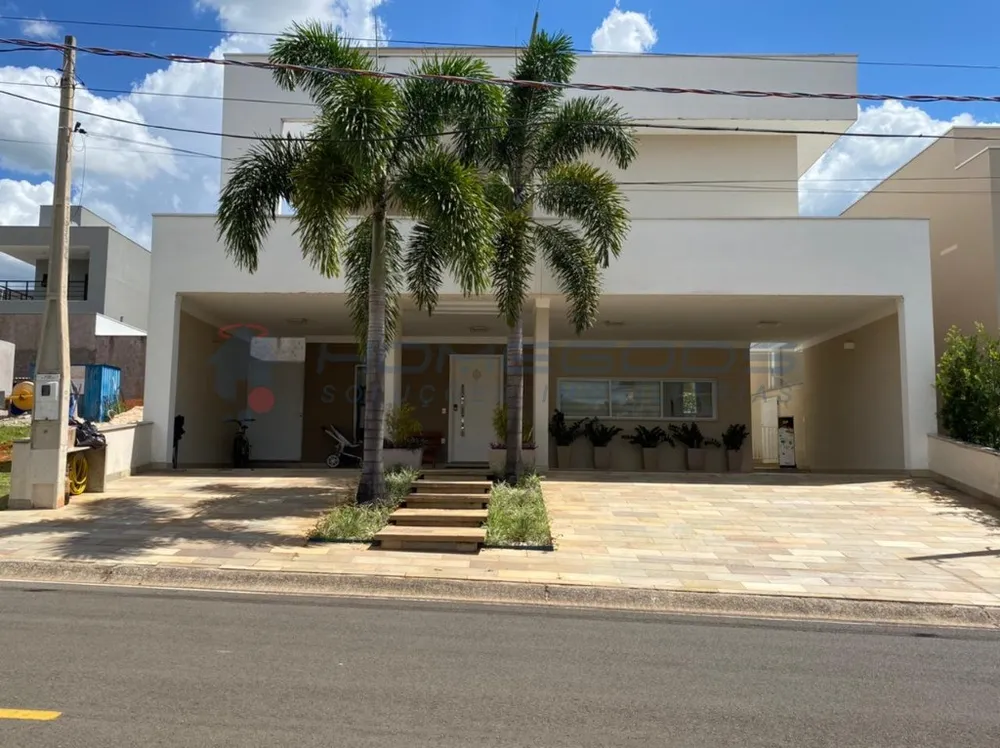 Sobrado, 3 quartos, 321 m² - Foto 1