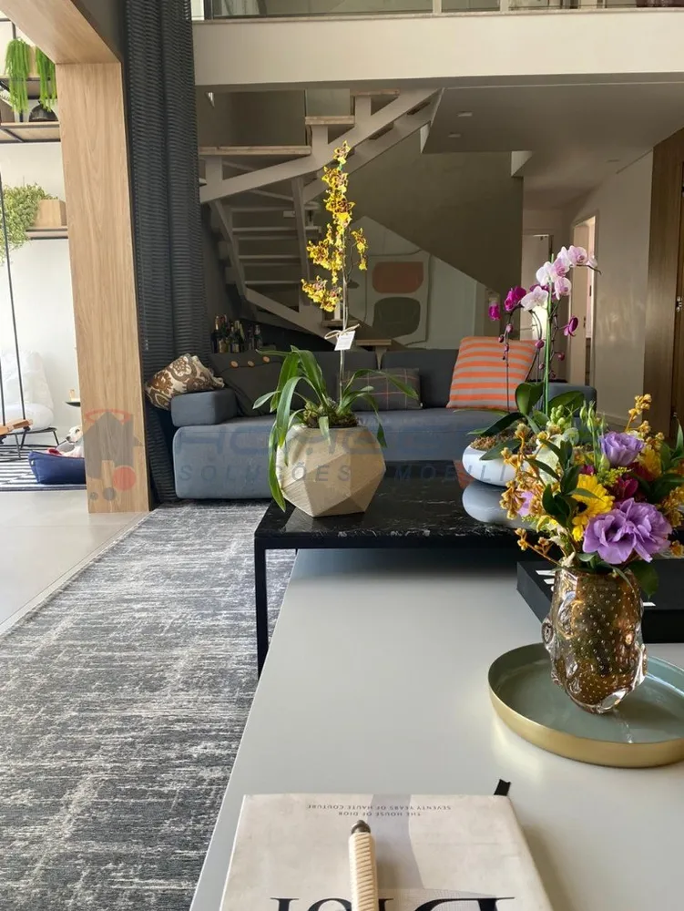 Cobertura, 3 quartos, 234 m² - Foto 2