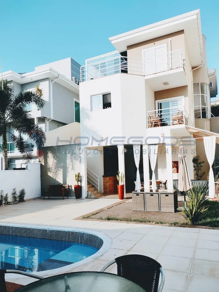 Sobrado, 3 quartos, 450 m² - Foto 1