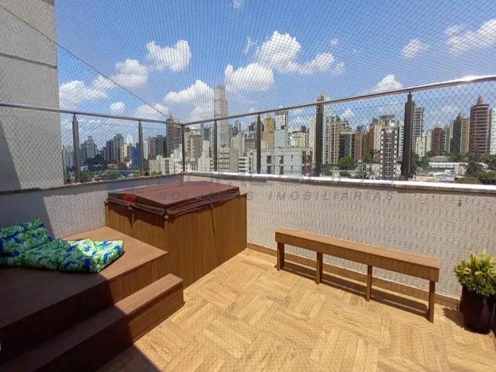 Cobertura, 3 quartos, 247 m² - Foto 2