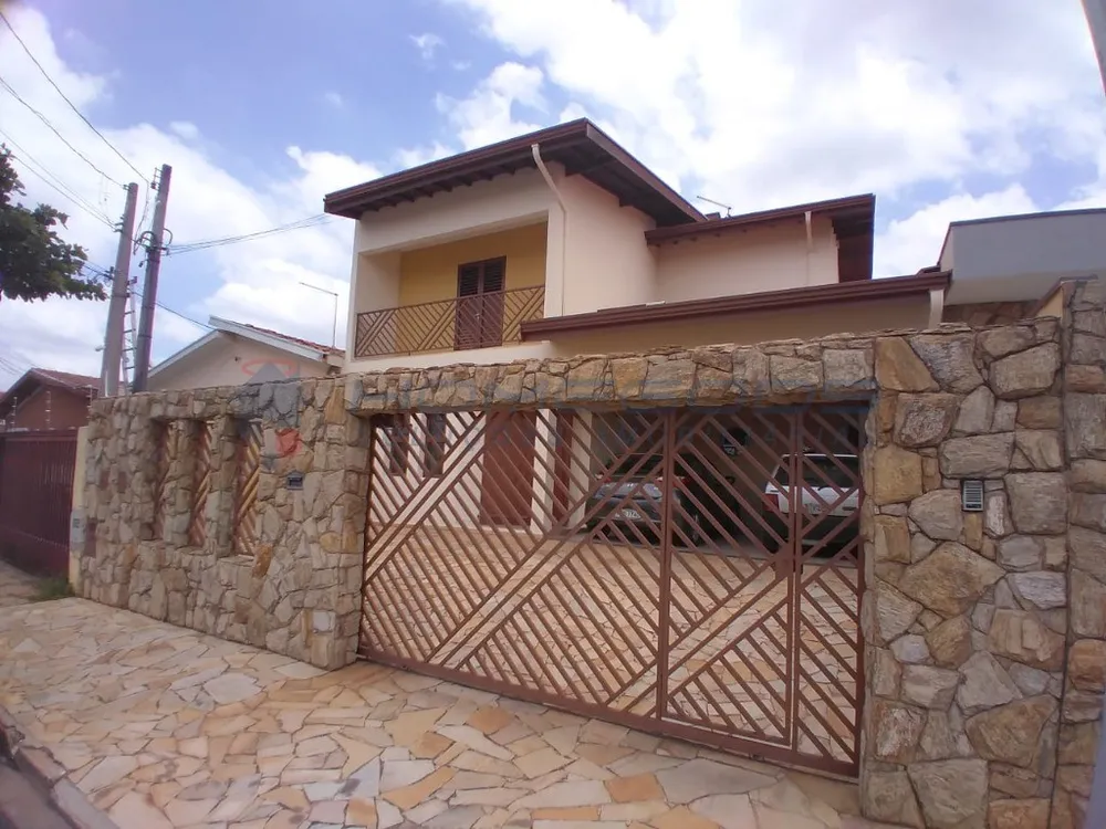 Sobrado, 4 quartos, 245 m² - Foto 1