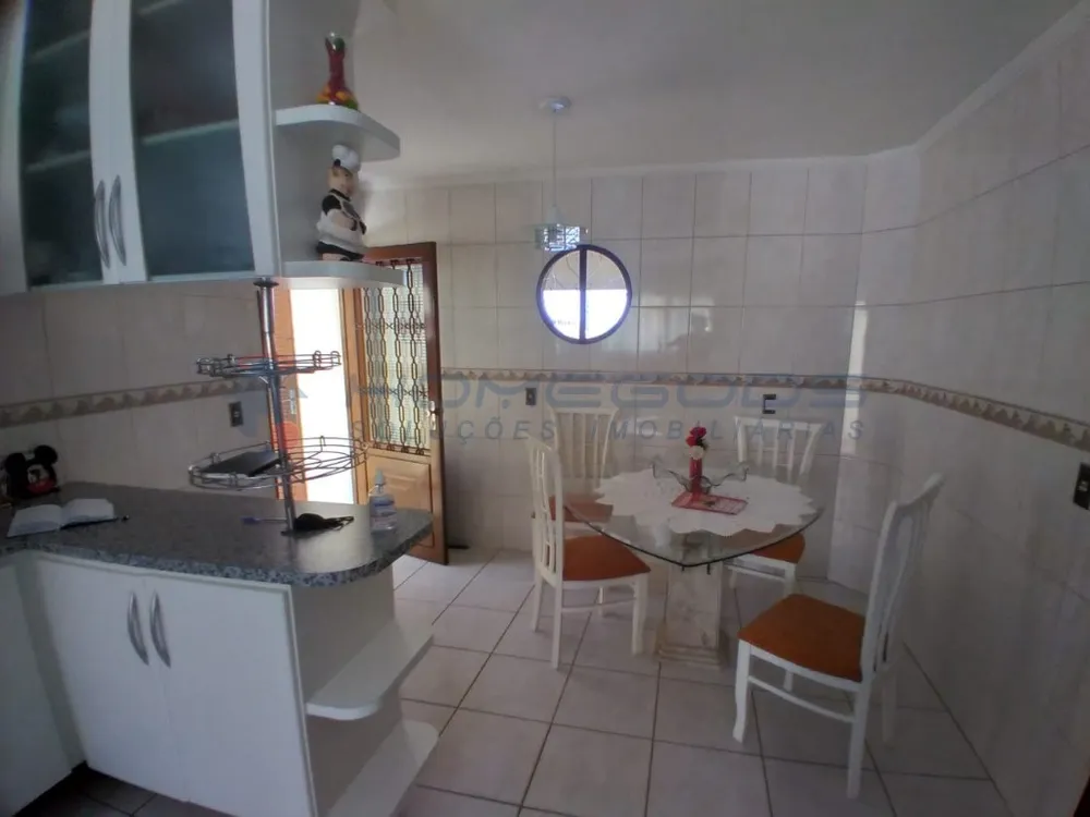 Sobrado, 4 quartos, 245 m² - Foto 4