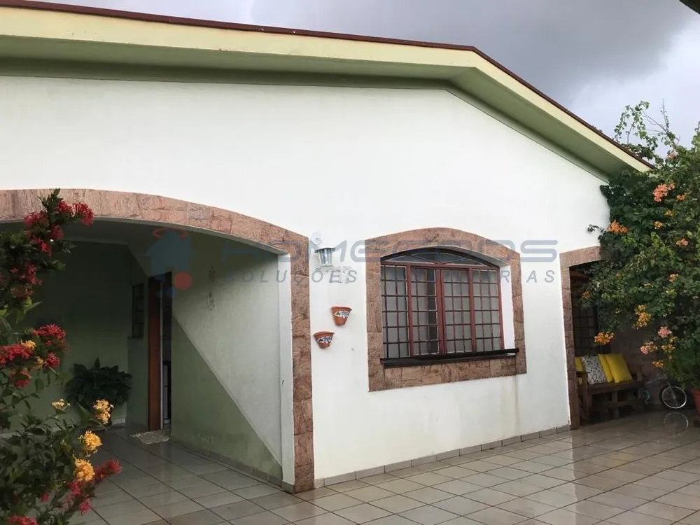 Casa, 3 quartos, 250 m² - Foto 1