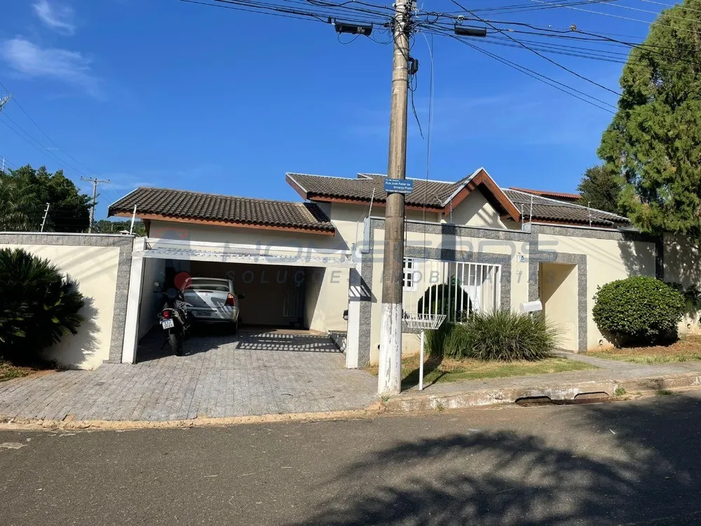 Casa, 3 quartos, 219 m² - Foto 2