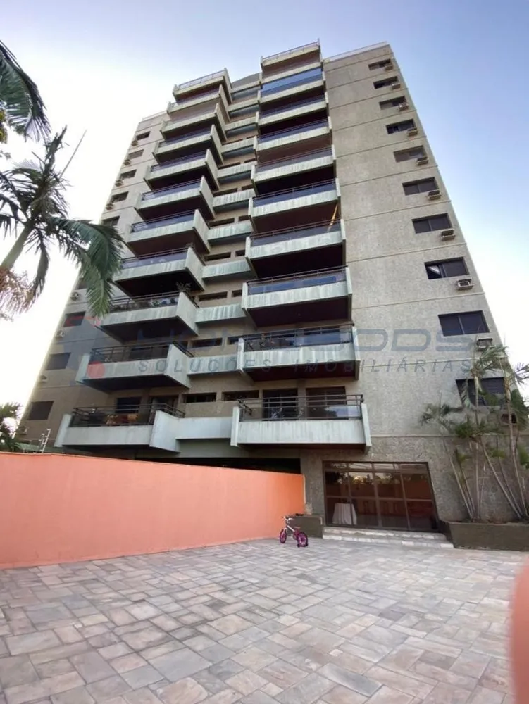 Apartamento, 3 quartos, 158 m² - Foto 1