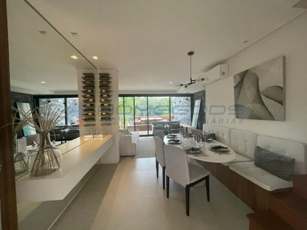 Sobrado, 3 quartos, 214 m² - Foto 1