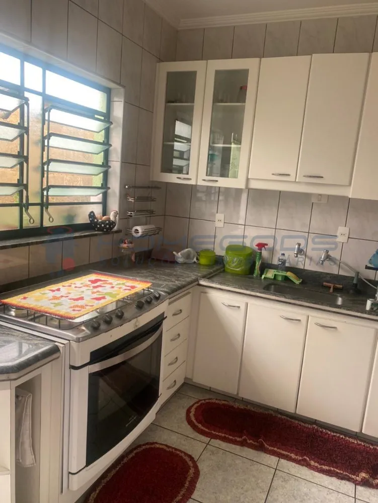 Casa, 4 quartos, 265 m² - Foto 1