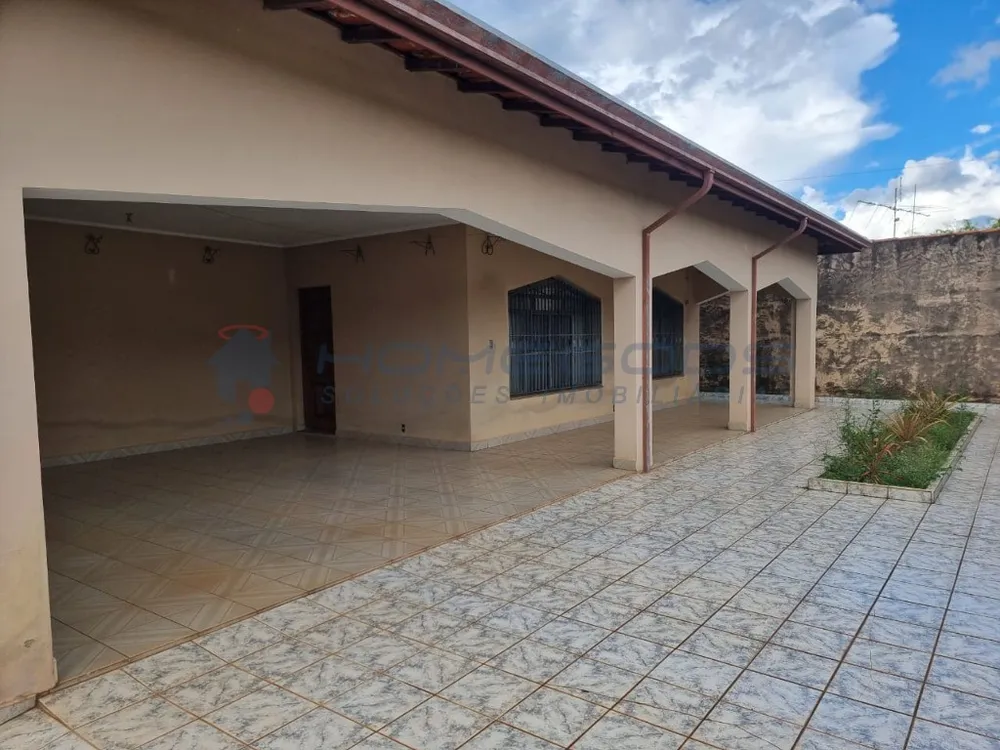 Casa, 3 quartos, 1850 m² - Foto 1