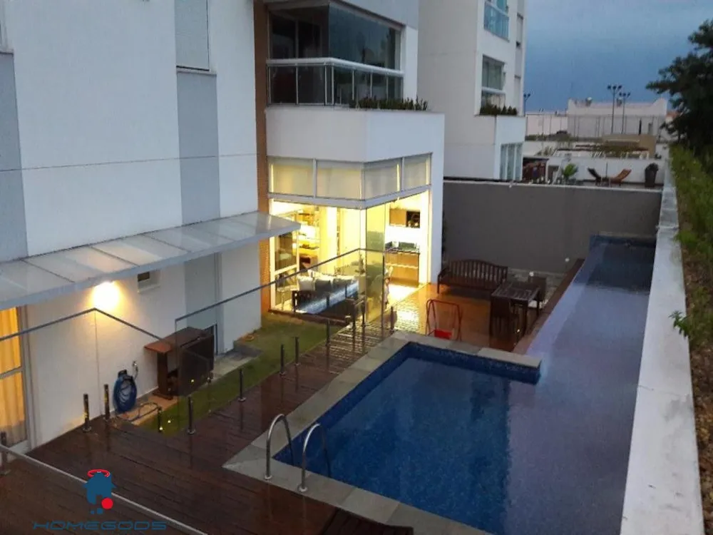 Apartamento, 3 quartos, 370 m² - Foto 1